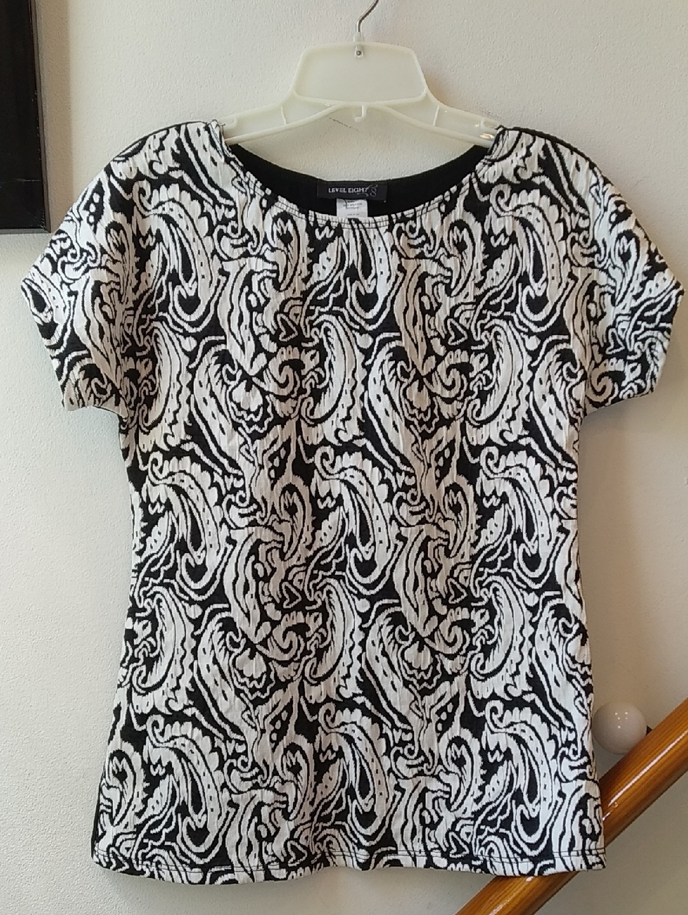Black & White Paisley Short Sleeve Top